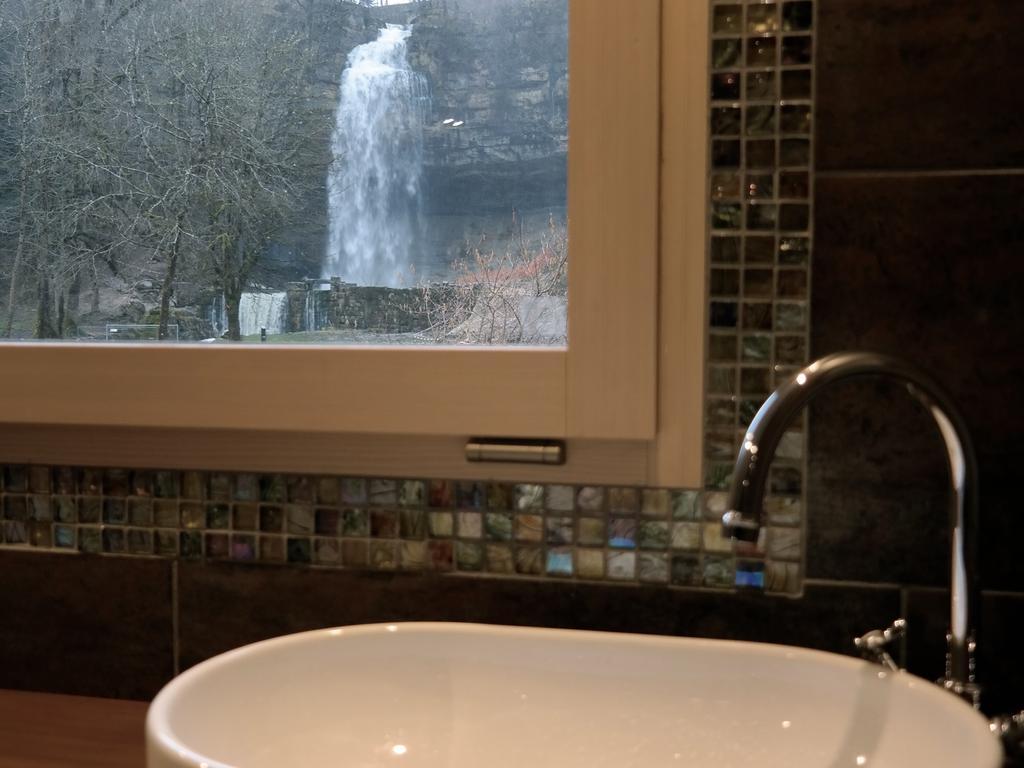 Au Moulin Des Fees - Maison D'Hotes Cascades Du Herisson Bonlieu 部屋 写真