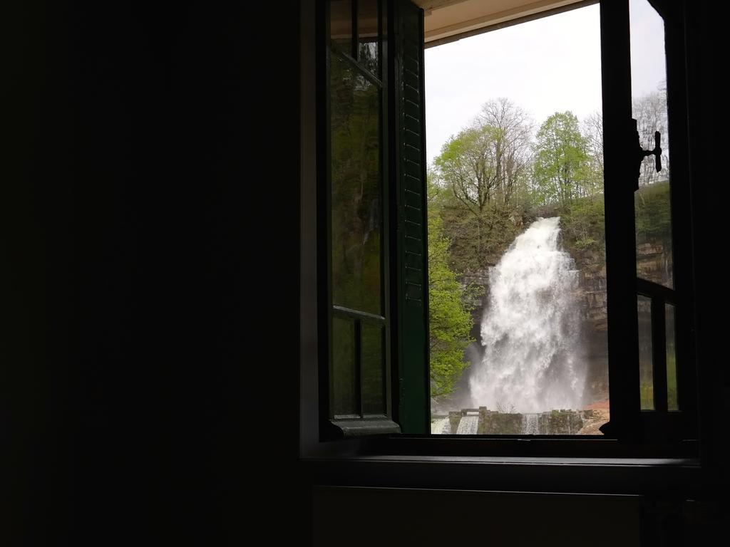 Au Moulin Des Fees - Maison D'Hotes Cascades Du Herisson Bonlieu 部屋 写真